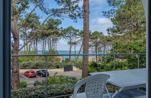 Pyla-sur-Mer House | Seaside Escape at Pyla Sur Mer Villa with Shared Terrace