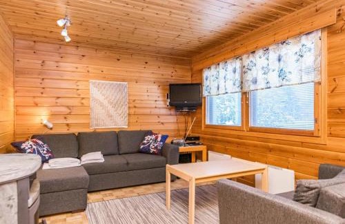 Tormanmaki House | Cozy Holiday Home Paljakan pirtit a1 - Pet and Child Friendly