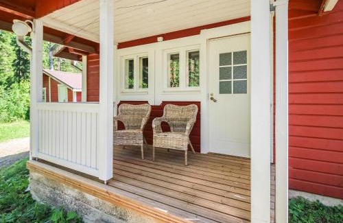 Leppavirta House | Pet-Friendly Holiday Home Paroni with Exceptional Ratings