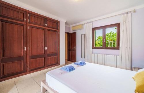 Manacor House | Ideal Holiday Home Peña Rubia with Pool & Family Amenities
