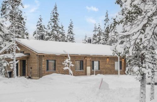 Saariselka House | Family-Friendly Holiday Home Pehtoori with Hot Tub & High Ratings