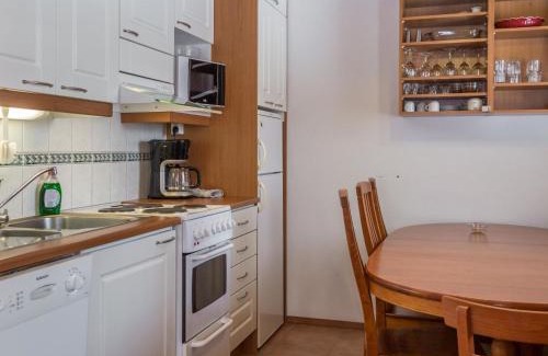 Tahkovuori House | Family-Friendly Holiday Home Peiponpesä with Hot Tub