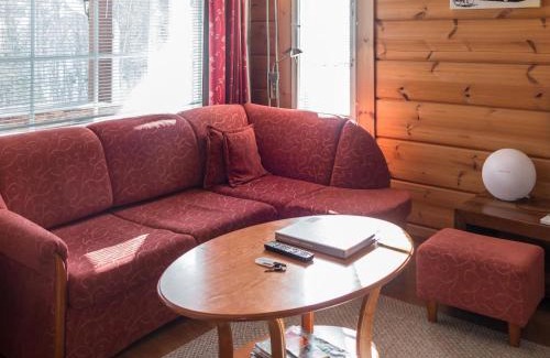 Tahkovuori House | Family-Friendly Holiday Home Peiponpesä with Hot Tub