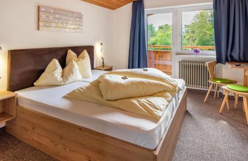 Fuegen House | Charming Holiday Home Penz with Family and Pet-Friendly Perks