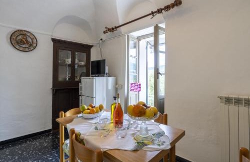 Civezza House | Cozy Holiday Home Peppina: Ideal for Families and Fun
