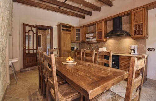 Petra House | Mountain View Holiday Home 'Petit' with Private Pool & Wi-Fi