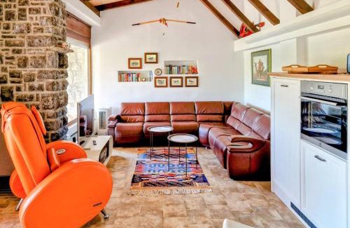 Generalski Stol House | Holiday Home Pixie House by Interhome