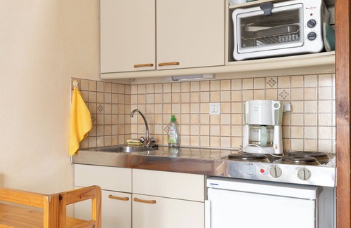 Pornic House | Holiday Home 'Plein Océan 35' with Sea View, Shared Pool and Private Garden