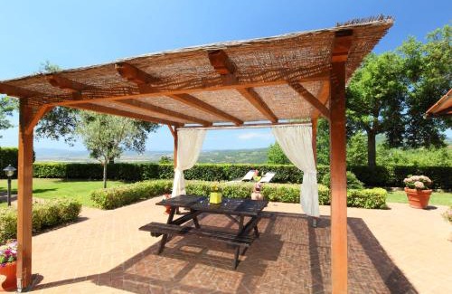 Roccastrada House | Exceptional Holiday Home Poggiolo: Pet-Friendly Retreat