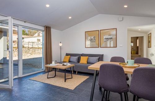 Sveti Petar u Sumi House | Guest Rated 10/10: Holiday Home Prenc - PZN212 with Pool
