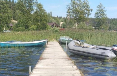 Lakhdenpohya House | Pet-Friendly Holiday Home "Priladozh'ie" with Hot Tub