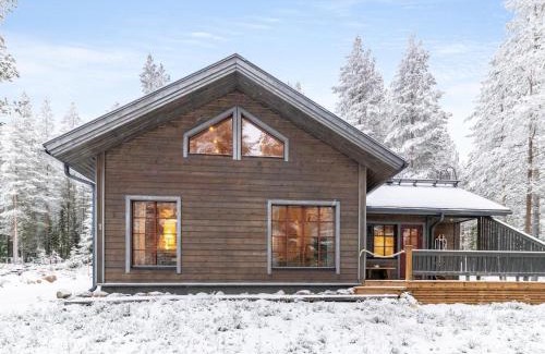 Pyhatunturi House | Cozy Holiday Home Pyhänkarhu 1 with Child-Friendly Amenities