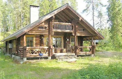 Konnevesi House | Cozy Holiday Home Pynnölänniemi with Hot Tub Amenities