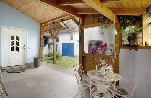 Finsterwalde House | Cozy Holiday Home 'Quartier Sängerstadt' with Garden & Wi-Fi