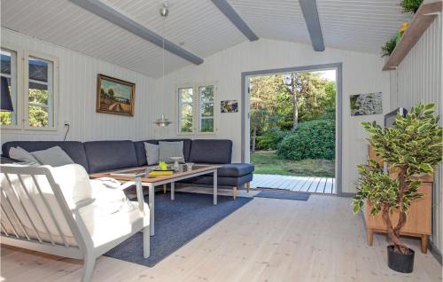 Rrvig House | Relaxing Retreat in Rrvig with Free Wifi for Families