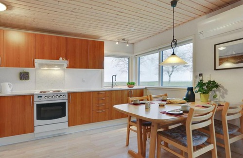 Hou House | Inviting Holiday Home Rayla - All-Inclusive Near the Sea