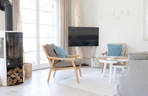 Glowe Apartment | Family-Friendly Retreat at Holiday Home Reet-Seaside