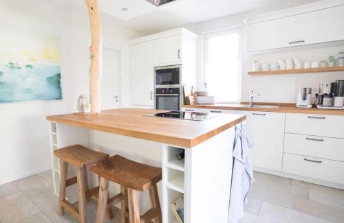 Glowe Apartment | Family-Friendly Retreat at Holiday Home Reet-Seaside