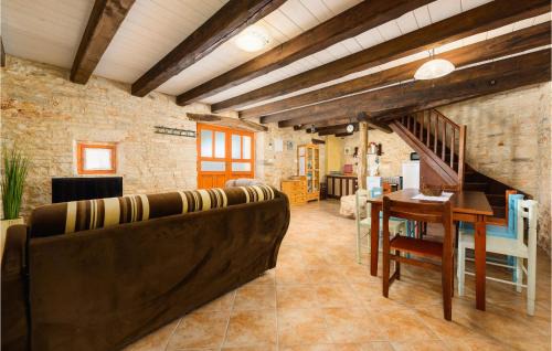Rezanci House | Relaxing Retreat in Rezanci with Pool and Family Amenities