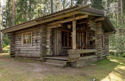 Asikkala House | Pet-Friendly Holiday Home Rinnekämppä with Hot Tub