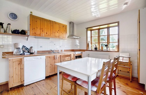 Gelting House | Relaxing Retreat "Rosen" with Ocean View and Garden Oasis