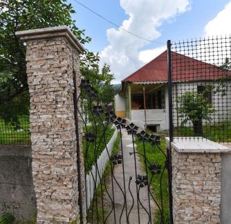 Odzun House | Pet-Friendly Holiday Home Ruben with Top Ratings for Families