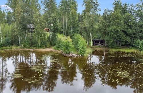Rautalampi House | Guest Rated 10/10: Holiday Home Runopuro with Hot Tub