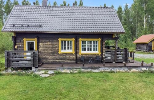 Rautalampi House | Guest Rated 10/10: Holiday Home Runopuro with Hot Tub