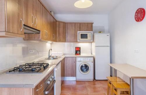 Cacin House | Relaxing Holiday Home Rural Cacin with Pool & Kids' Fun