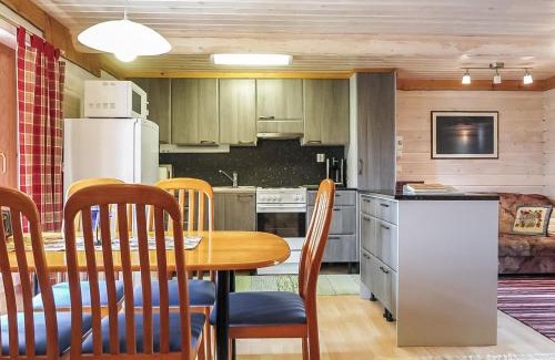 Enontekio House | Cozy Holiday Home Ruska with Hot Tub and Child-Friendly Fun