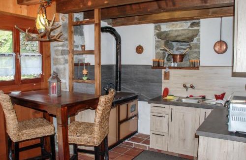 Semione House | Pet-Friendly Holiday Home Rustico Fey for Your Family Getaway
