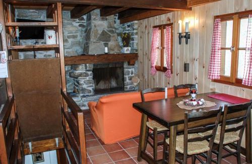 Semione House | Pet-Friendly Holiday Home Rustico Fey for Your Family Getaway