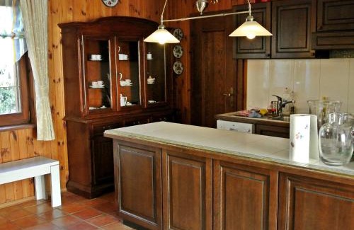 Ebenthal in Kaernten House | Cozy Holiday Home Rustika: Pet Friendly with Fireplace