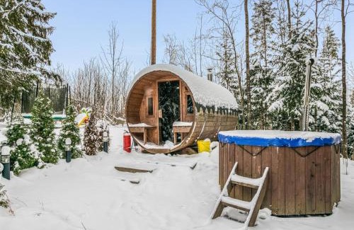 Maentsaelae House | Holiday Home Saarentaus by Interhome