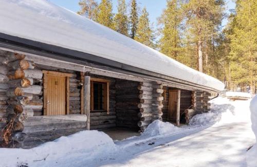 Salla House | Pet-Friendly Holiday Home Sallan savu e with Hot Tub Delight