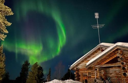 Salla House | Family-Friendly Retreat at Holiday Home Sallanhelmi a2
