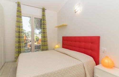 San Pietro a Mare House | Oceanfront Family Retreat: Holiday Home San Pietro Blue