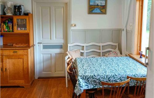 Sandsjofors House | Inviting 3 Bedroom Home in Sandsjfors for Families and Pets
