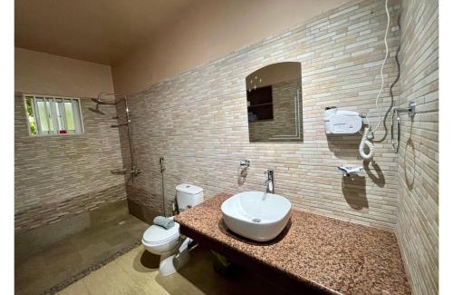 Mahe Island Villa | Cozy Holiday Home for Families - 4-Star Guest Rated 9.5
