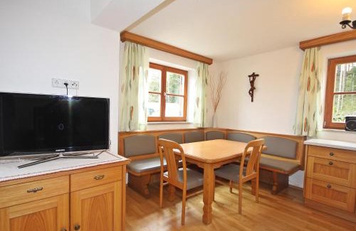 Wolfsberg House | Inviting Holiday Home Schönhart with Pet-Friendly Amenities