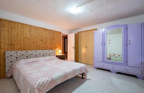 Sovazza House | Pet-Friendly Retreat: Holiday Home Serena by Interhome
