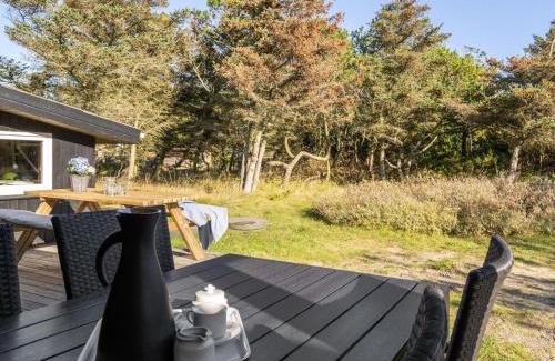 Bjerregaard House | Cozy Holiday Home Shalez Near the Sea in Western Jutland