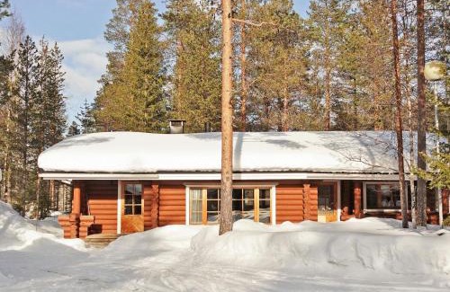 Sirkka House | Pet-Friendly Holiday Home Sirkan Ojus 1 with Hot Tub