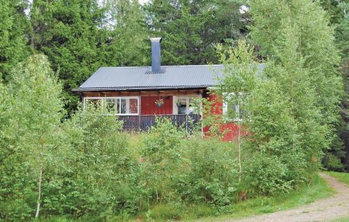 Ljung House | Scenic Ljung Home with Lake View - Family Friendly Stay