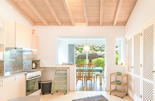 Baiona House | Holiday Home 'Sobreirinho - Selão Da Eira' with Sea View, Shared Pool and Wi-Fi
