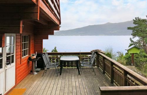Balestrand House | Pet-Friendly Holiday Home Sofie - FJS116 Awaits You