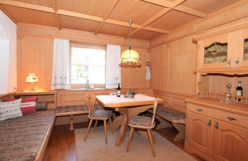 Finsing House | Exceptional Holiday Home Sonnblick: Family-Friendly Escape
