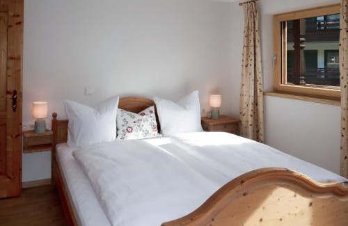 Auffach House | Charming Holiday Home Sonnheim - Child Friendly Retreat