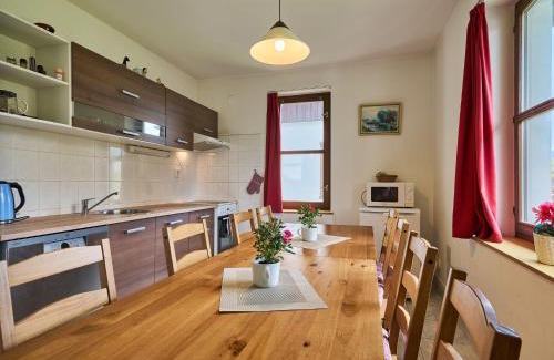 Starkov House | Holiday Home Stárkov by Interhome