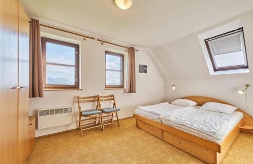 Starkov House | Holiday Home Stárkov by Interhome
